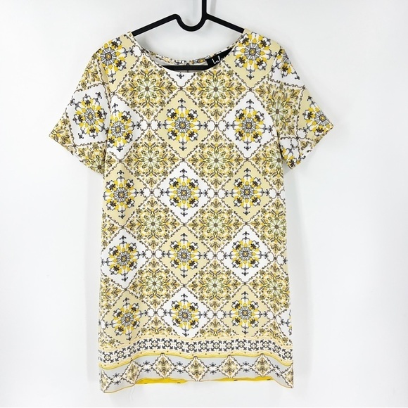✅ Lulus Dandy Lion Yellow Boho Print Shift Dress SMALL - Picture 2 of 7